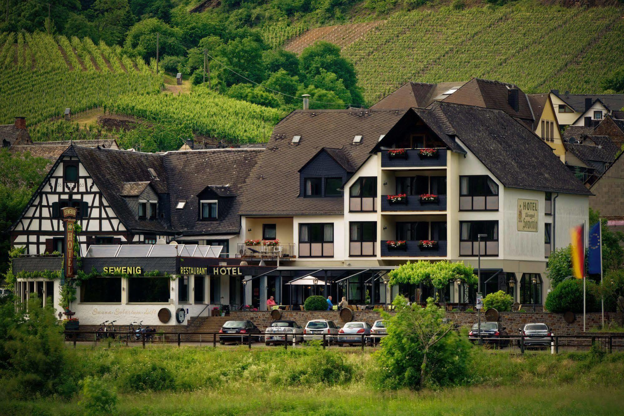 Hotel Sewenig Mueden Bagian luar foto